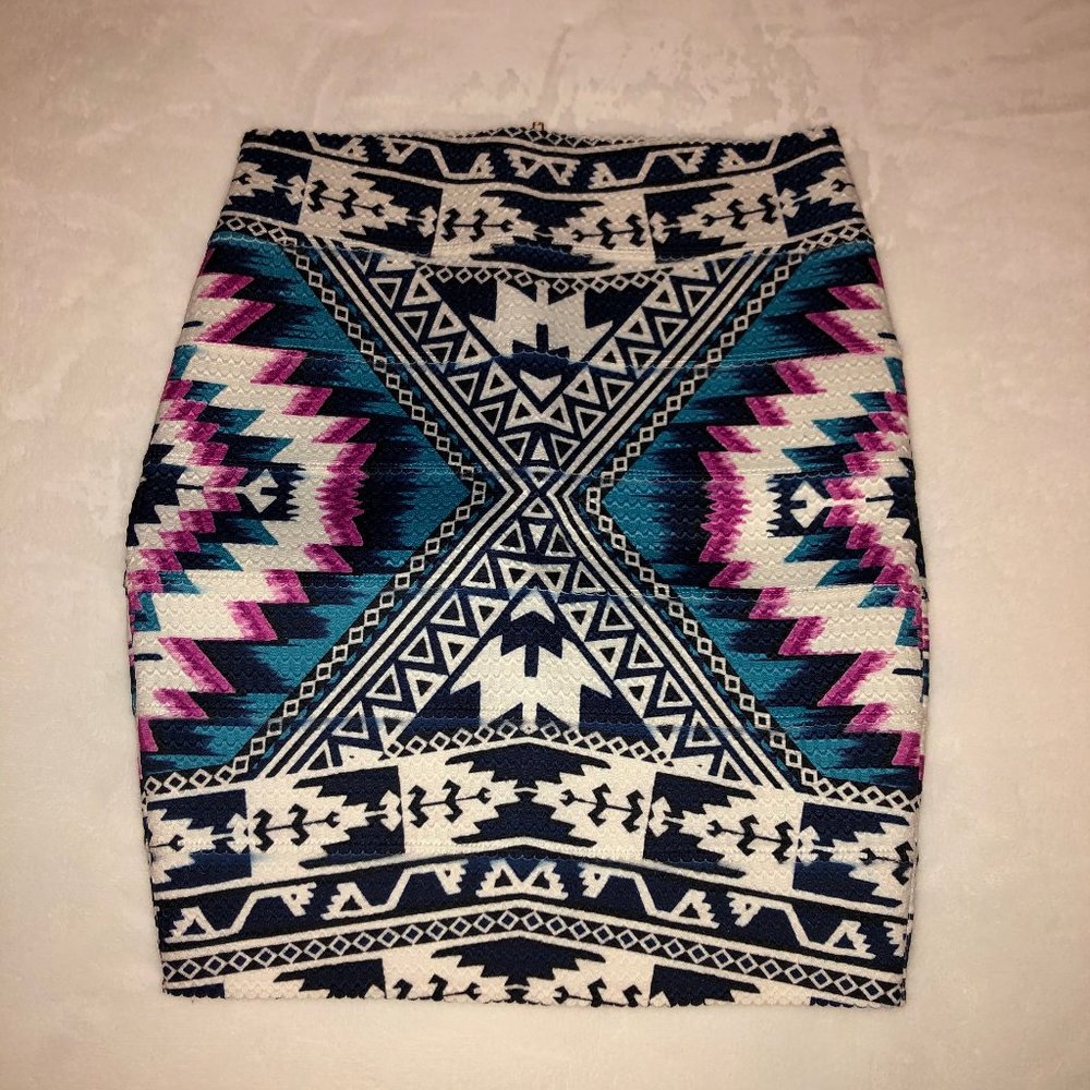 NWOT Bodycon Bandage Pencil Skirt Aztec Print